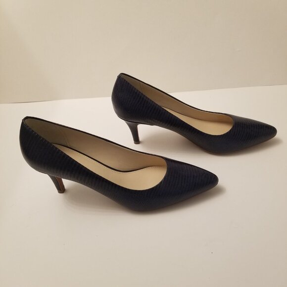 Cole Haan Navy Blue Leather  Heels  size 8.5 - Picture 5 of 6